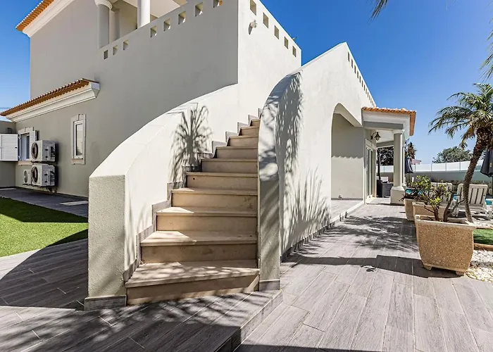 Villa Quiet Near The Beach, Opcional Heated Pool