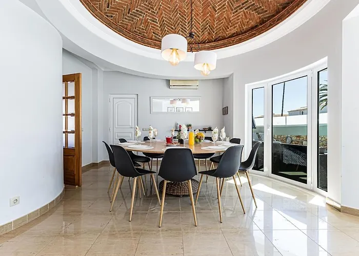 Quiet Near The Beach, Opcional Heated Pool Villa