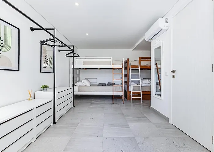 Quiet Near The Beach, Opcional Heated Pool Villa