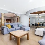 Quiet Near The Beach, Opcional Heated Pool Βίλα Αλμπουφέιρα